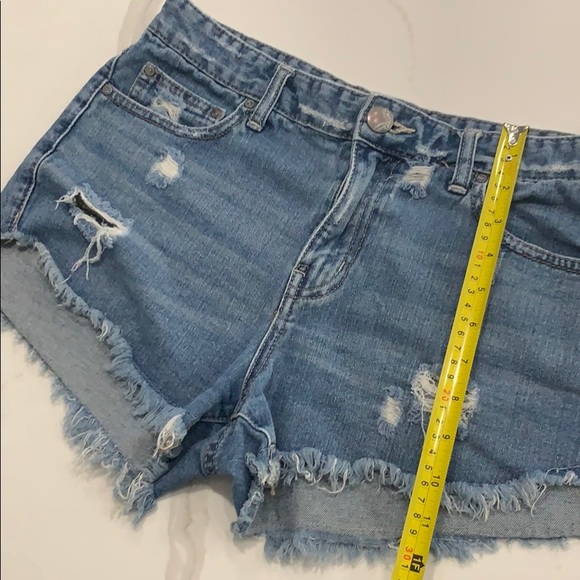 Free people jean shorts!! - Picture 3 of 4